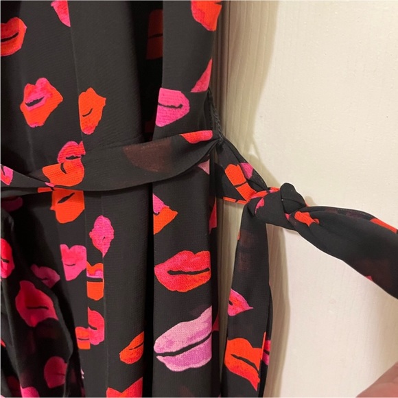 Betsey Johnson Red Kiss 💋 Dress Valentine's Day Lips Mouth Heart Print - Picture 10 of 16